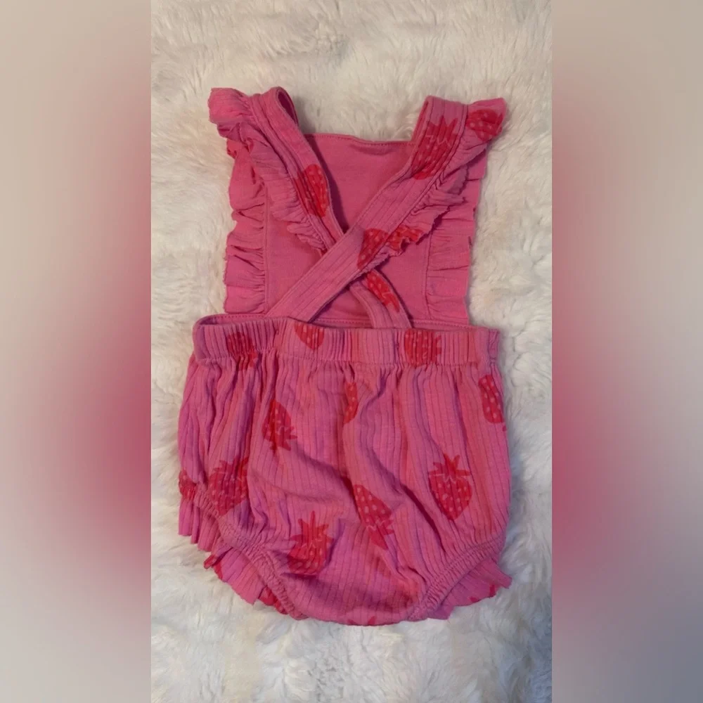 Baby Cat & Jack Pink Strawberry Romper 0–3 Months Ruffle Summer Outfit